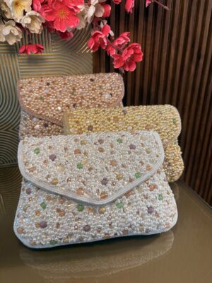 Pearl Pop Clutch