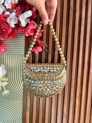 Ratna Kundan Clutch