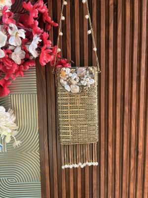 Saaz Phone Sling