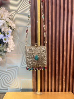 Square Mini Sandukri
